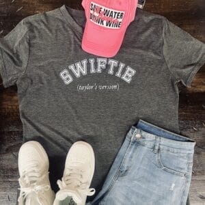 Swiftie (Taylor's Version) Tee